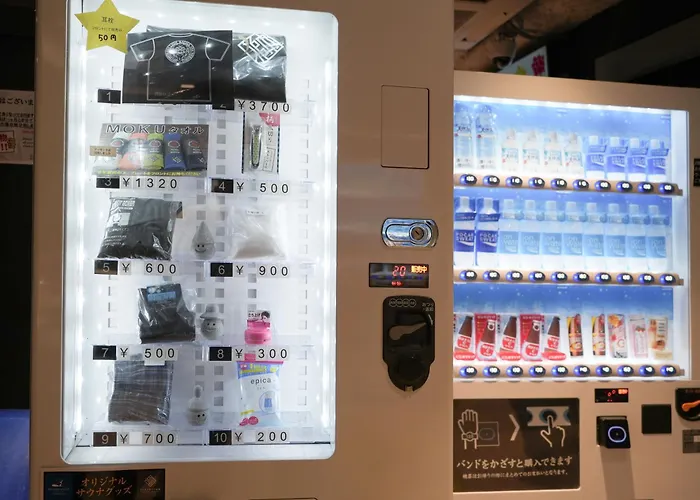 Rembrandt Cabin & Spa Shimbashi - Caters To Men