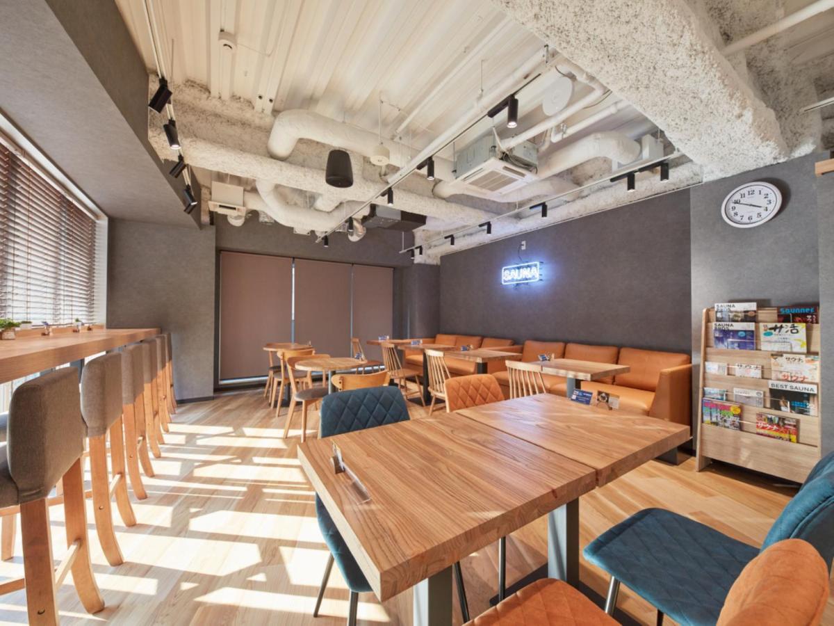 Rembrandt & Shimbashi - Caters To Men โตเกียว
